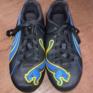 PUMA Size 11 Toddler/Little Kid Attencio II I FG Firm Ground Jr Soccer Cleat EUC